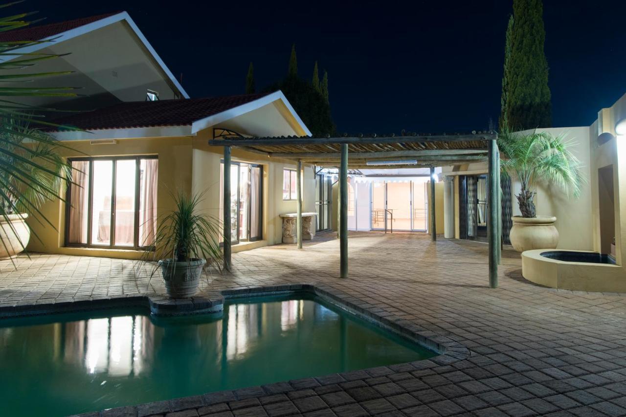 Toscana Estate Блумфонтейн Экстерьер фото